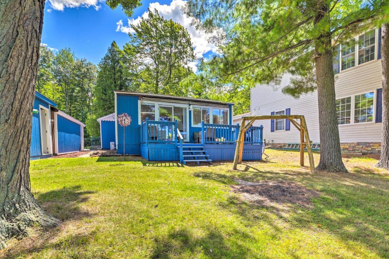 East Tawas Lakefront Getaway With Kayaks And Deck Екстер'єр фото